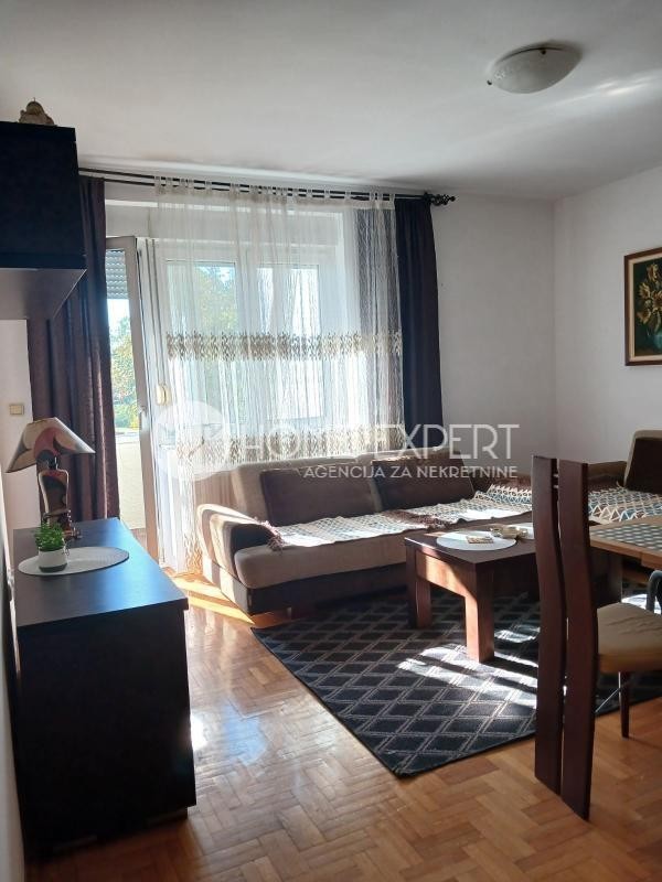 lokal - NOVI SAD - BULEVAR - 9100179
