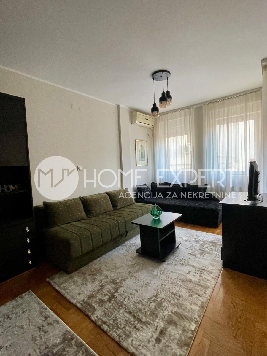 lokal - NOVI SAD - CENTAR - 9100450