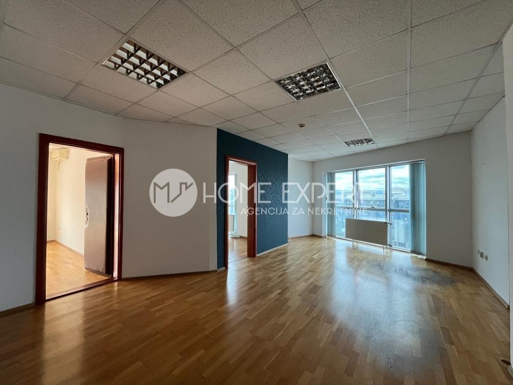 lokal - NOVI SAD - CENTAR - 9100463