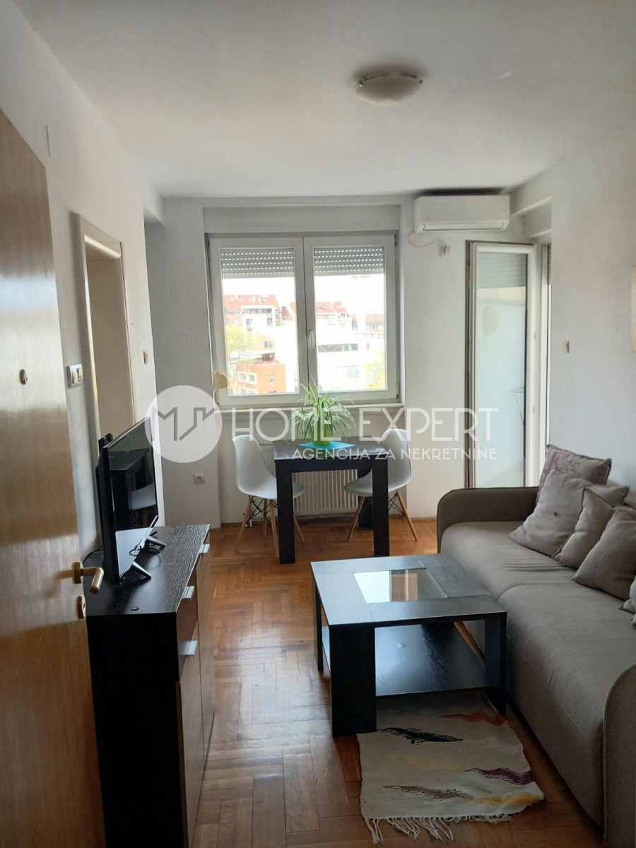 lokal - NOVI SAD - PODBARA - 9100472