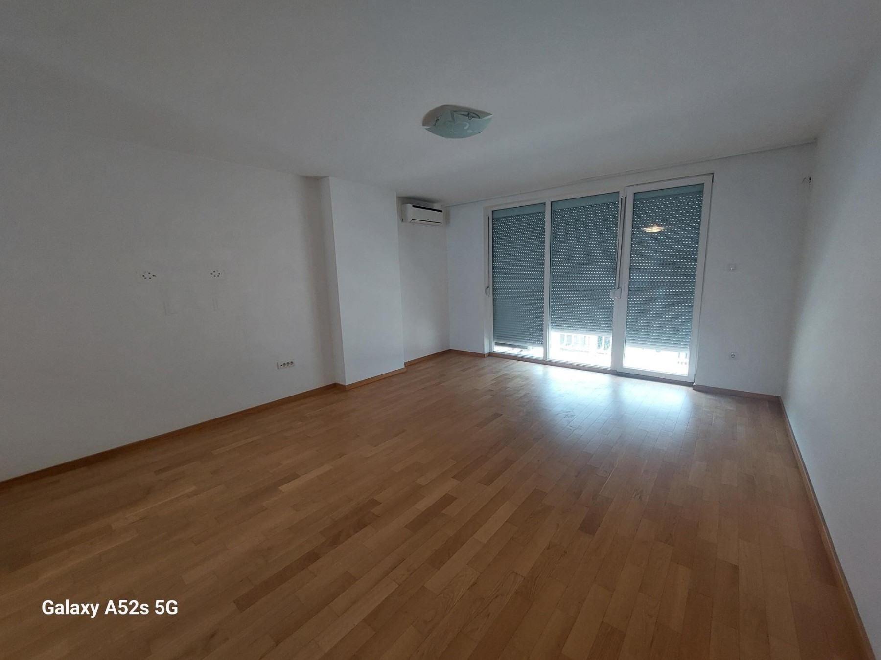 lokal - NOVI SAD - GRBAVICA - 9100488