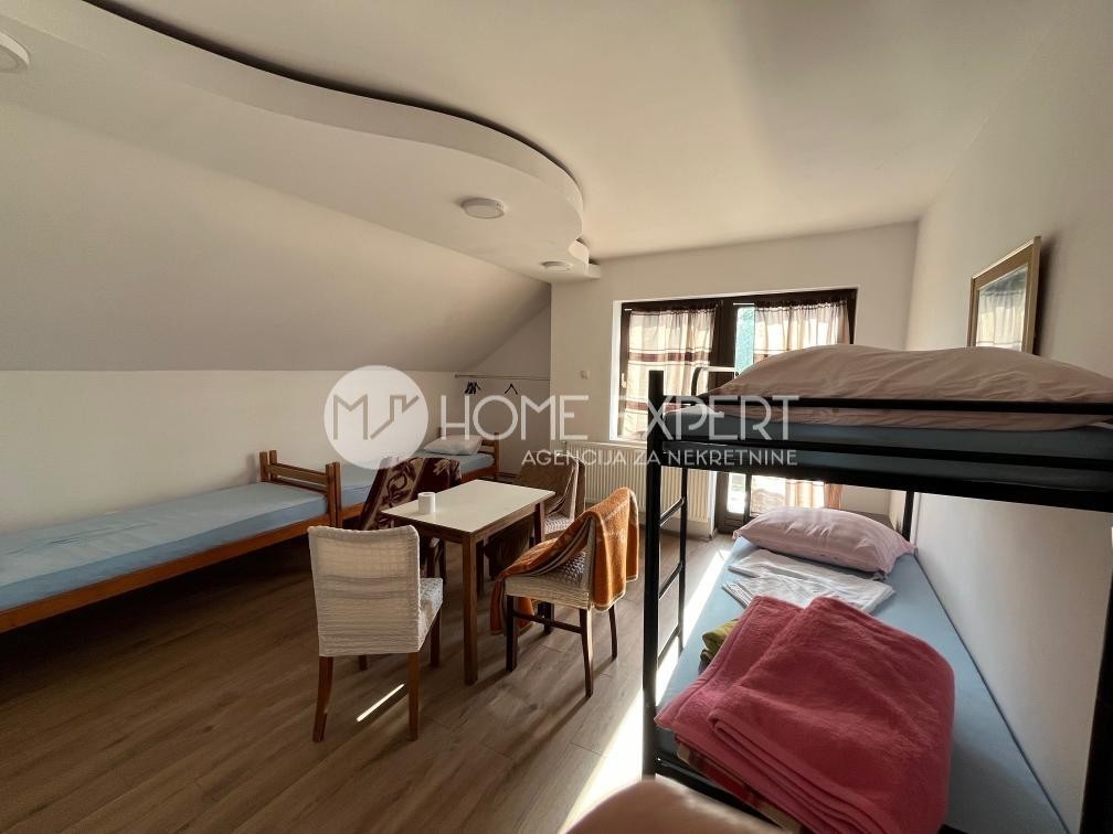 lokal - NOVI SAD - ČENEJ - 9100538