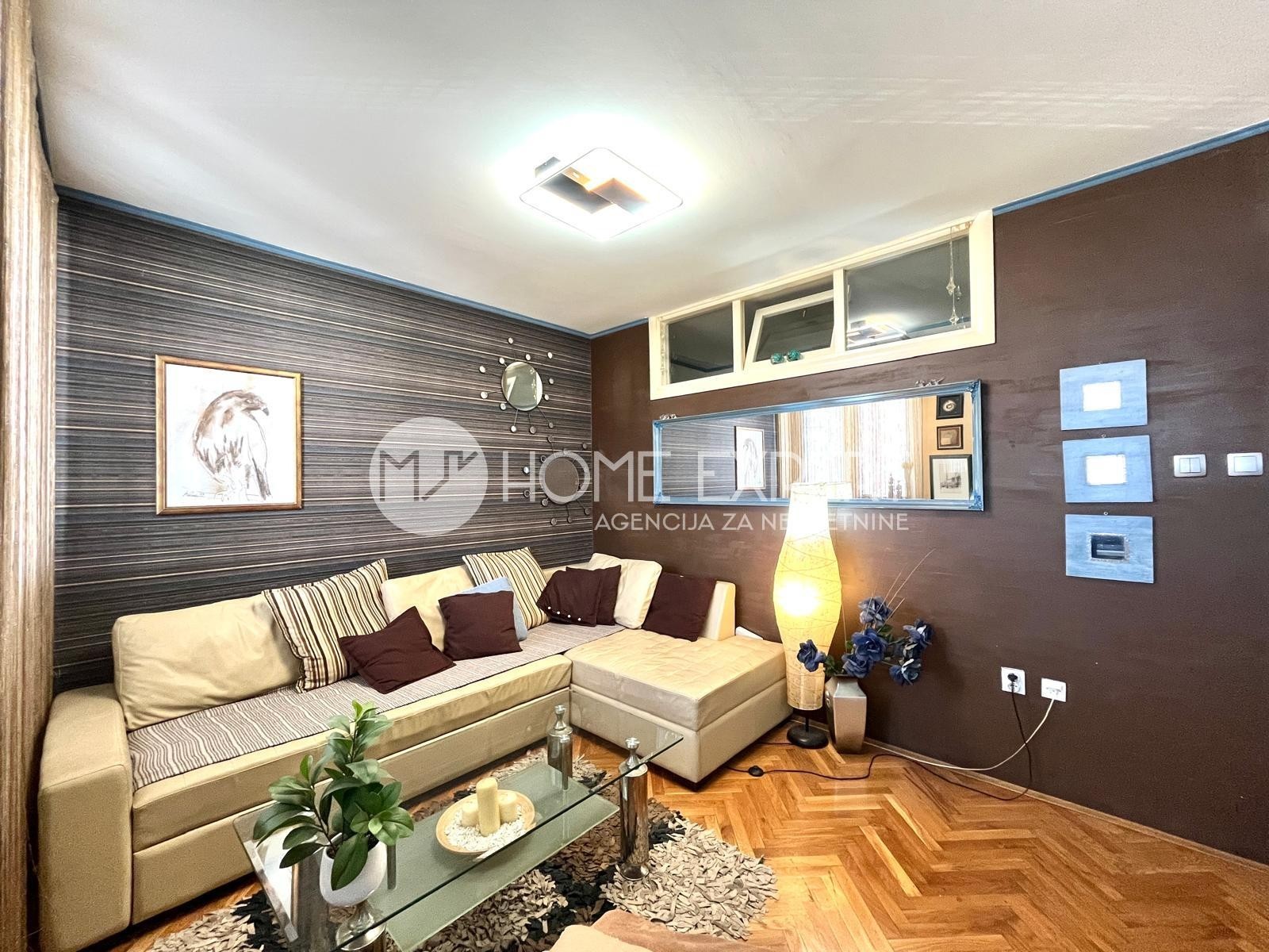 stan NOVI SAD - NOVA DETELINARA - 1000481