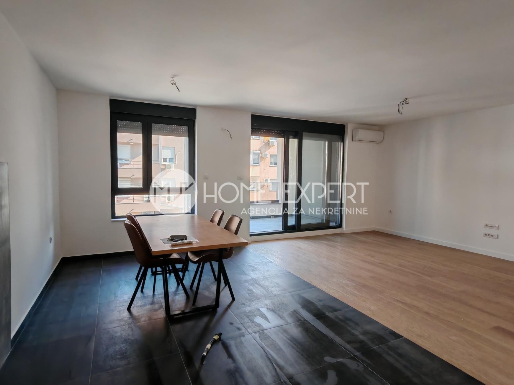 stan NOVI SAD - BULEVAR EVROPE - 1000600