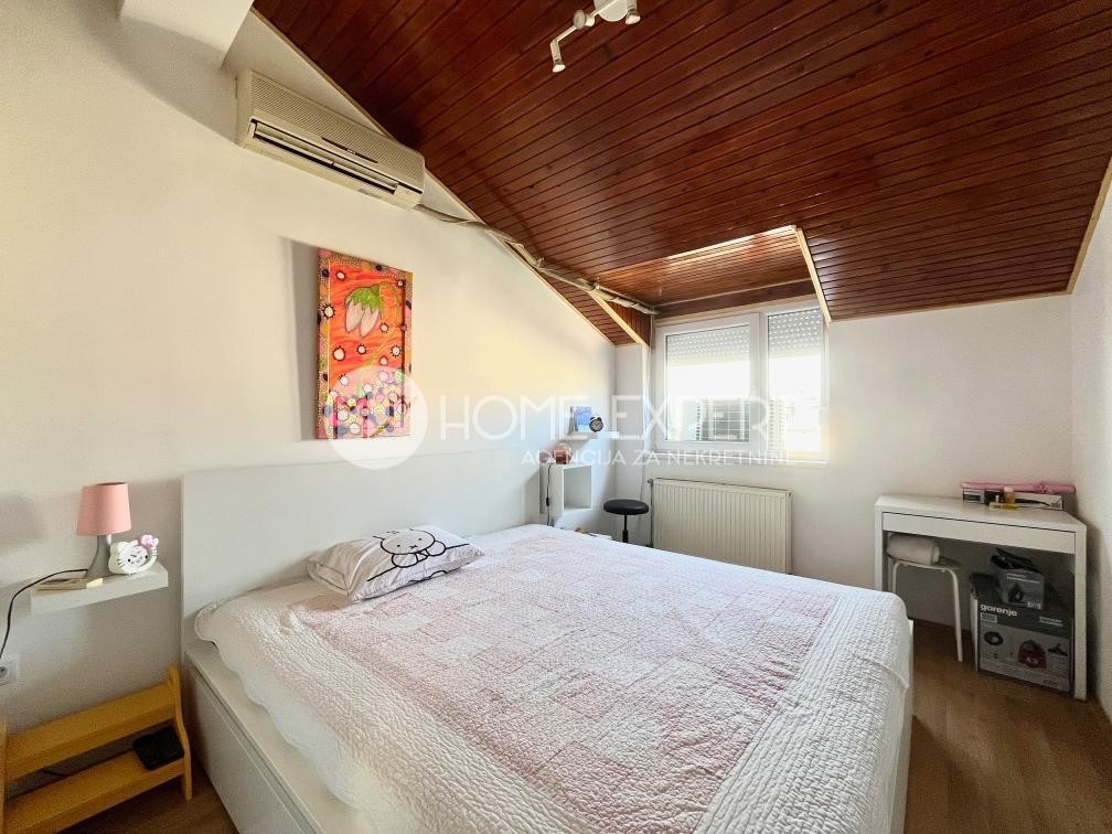 stan NOVI SAD - BULEVAR - 1000604