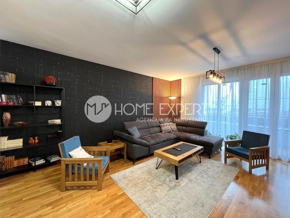 stan PETROVARADIN - PETROVARADIN - 1000658