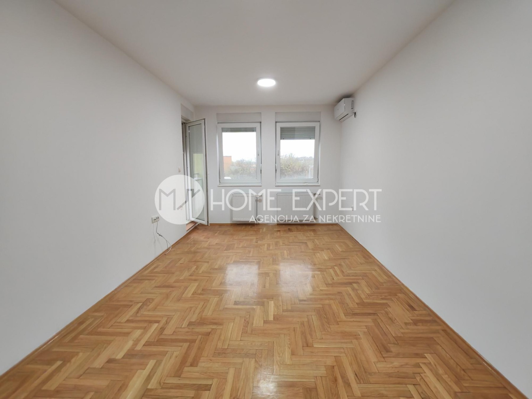 stan NOVI SAD - BULEVAR PATRIJARHA PAVLA - 1000661